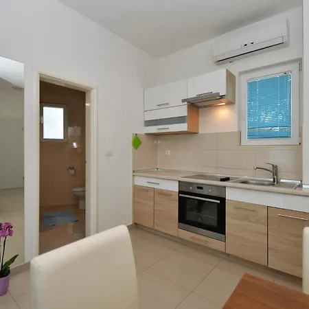 Lunga, Appartamento Murter