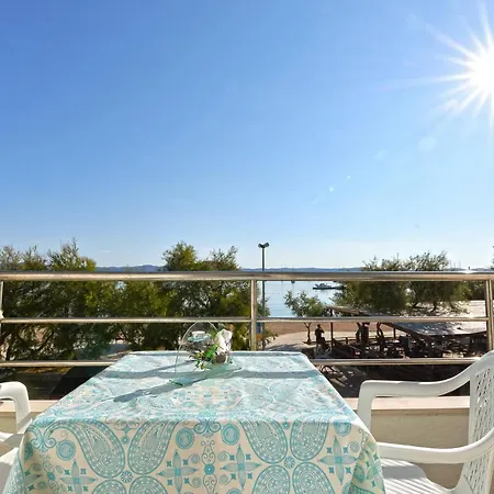 Apartment Lunga,