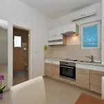 Lunga, Appartement Murter